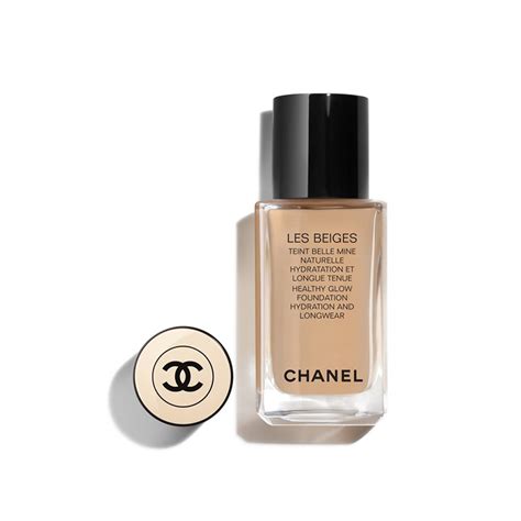 chanel les beiges b30 teint belle mine naturelle|LES BEIGES FOND DE TEINT Teint belle mine naturelle.